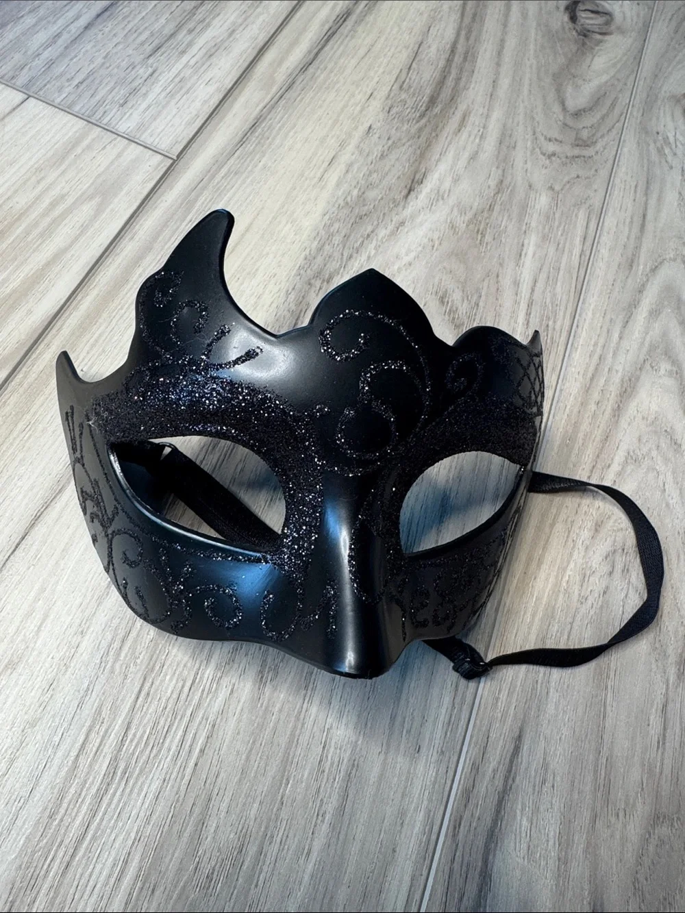 Couples masquerade mask set